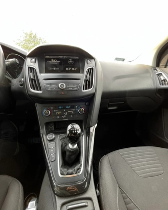 Ford Focus cena 29999 przebieg: 247587, rok produkcji 2015 z Świebodzin małe 352